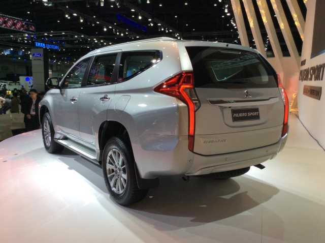 Mitsubishi Pajero Sport — photo 1