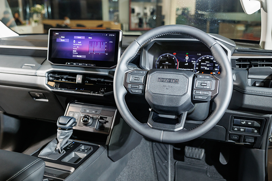 Hilux Travo Overland interior